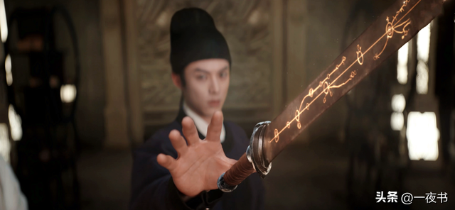 《大奉打更人》看懂许七安得一剑一龙一神，才知，他为何放弃皇位