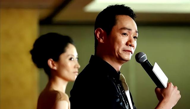 妻子佟欣离世14年后，那个说永不再娶的果靖霖，履行承诺了吗？