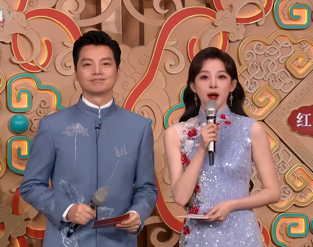 春晚众星怼脸状态：王菲大粗眉抢镜，宋佳腮红过重，关晓彤肿了