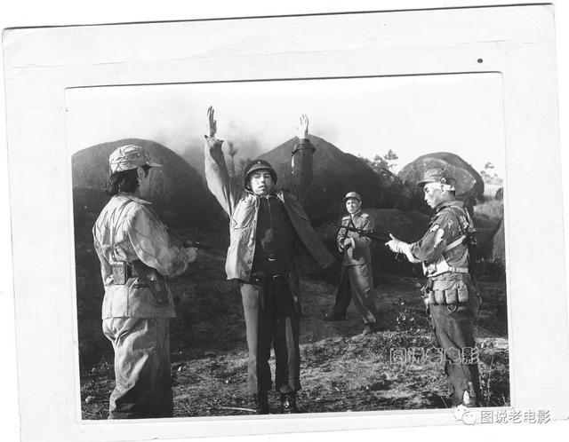 他是八一厂饰演美国人专业户，却是位传奇一生的革命军人、导演