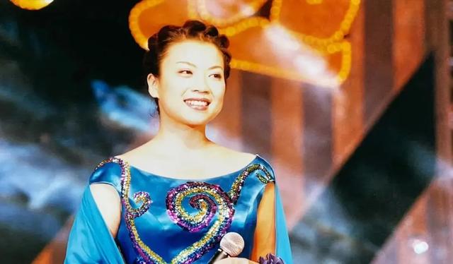 张也的美是大气的美,高贵典雅的美!(附21张高清写真图)