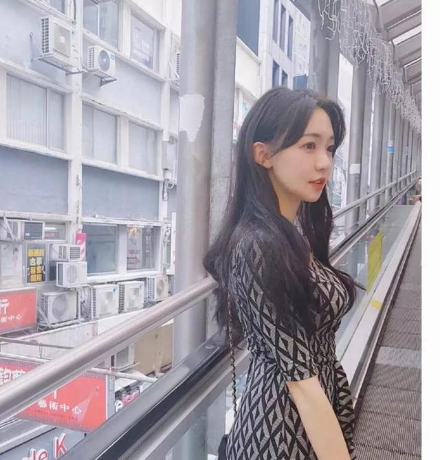 韩国微胖女神朴恩率，肉都长在该长的地方，网友说这身材爱了