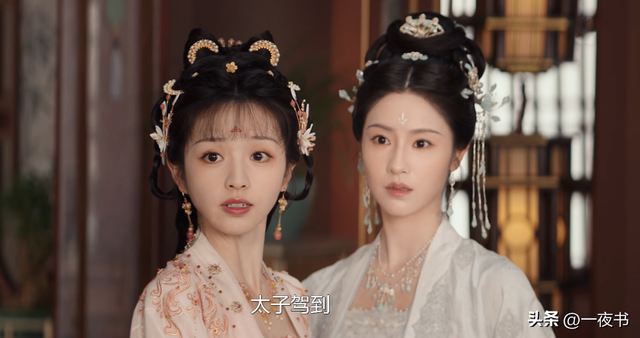 《大奉打更人》看懂许七安得一剑一龙一神，才知，他为何放弃皇位