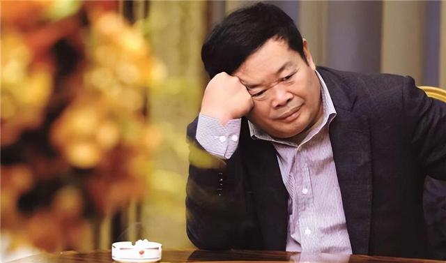 曹德旺的豪宅占地5亩，地下室藏满了茅台酒，3个子女却不愿来住