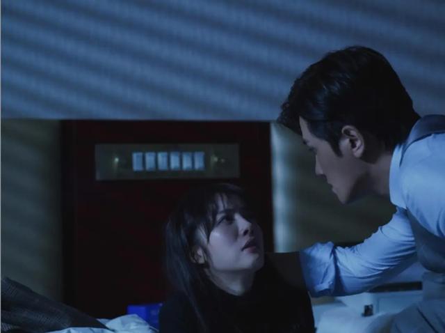 《阳光之下》7.2分大结局，他俩没攻上顶流太可惜