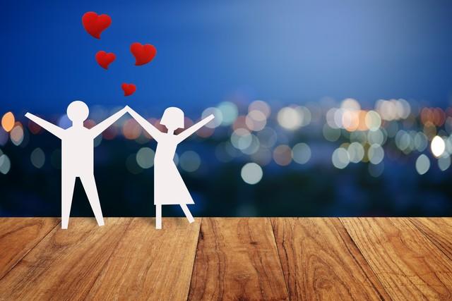 关系中比「爱」更珍贵的，其实是这种情感