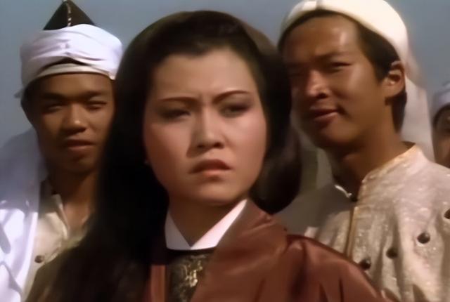 8版金花婆婆变脸黛绮丝，有人颜值惊艳，有人惨不忍睹