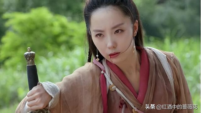 各版《倚天》丁敏君结局，03版被宋青书杀掉，19版英勇就义