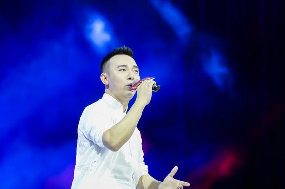 追逐梦想的“巅峰之夜” 高章维领衔5位选手入围《中国好声音》全国海选