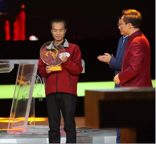 【环视听】外卖小哥雷海为，诗词照进生活