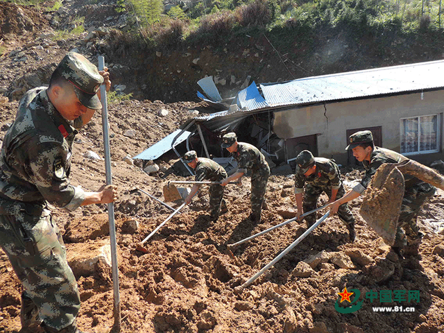 奋战七天抗击泥石流，忘不了那把湛卢剑