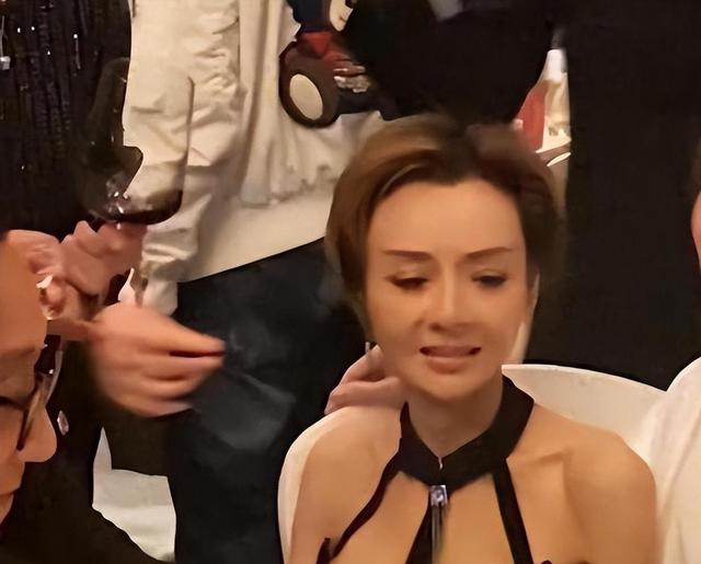 57岁三级片性感女演员重新出道！曾是香港第一波霸，比舒淇还美