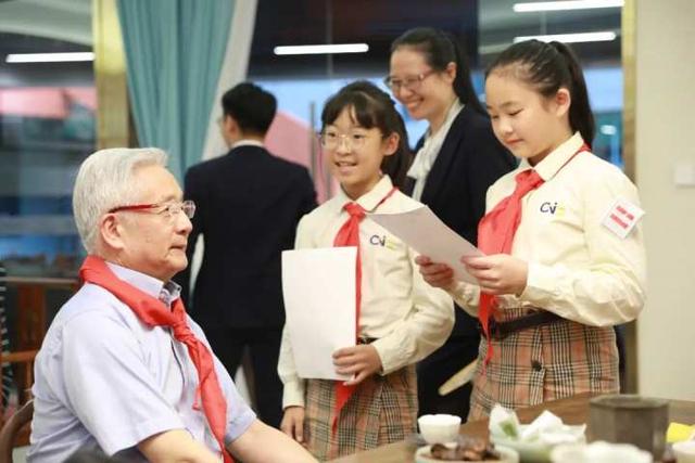 崇文馆开馆!艺术大师齐聚杭州这所学校,助力孩子们成就艺术之梦