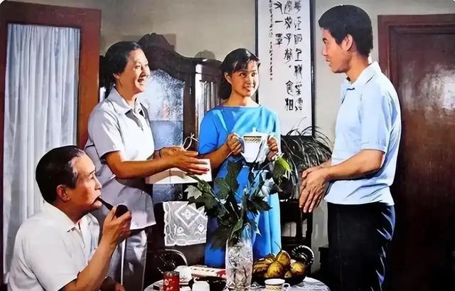 张国民：娶圈外妻子，婚后生一女，女儿也是演员