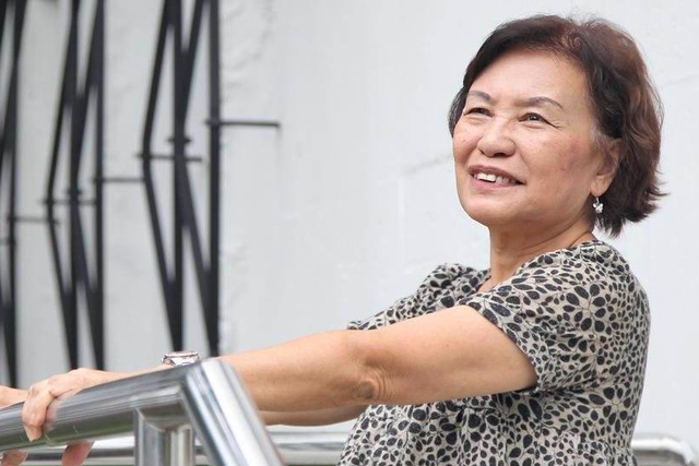 87岁无性无爱，为做慈善倾家荡产，明明长得丑却被称最美女神