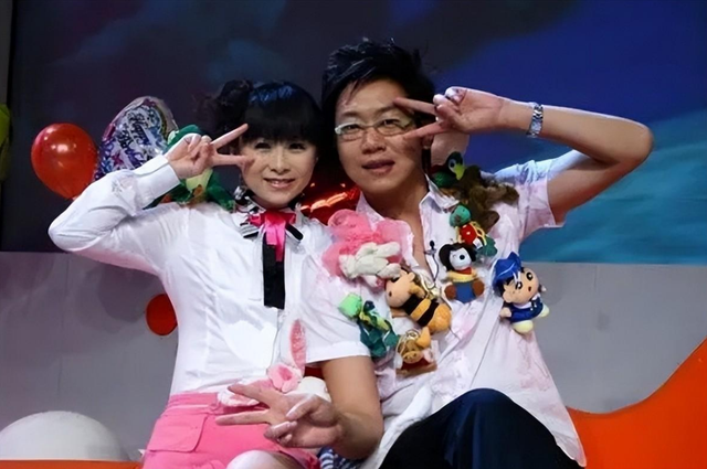 主持人林海：当红时从央视跳槽，两任妻子都是同行，如今生活幸福