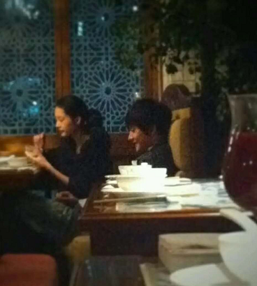 李沁撤单身声明被疑脱单，杨洋成怀疑对象，两人青涩过往确实很甜