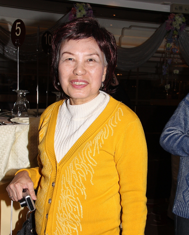 87岁无性无爱，为做慈善倾家荡产，明明长得丑却被称最美女神