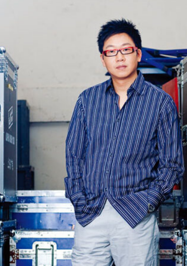 主持人林海：当红时从央视跳槽，两任妻子都是同行，如今生活幸福