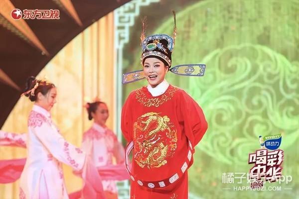 还记得《爱情买卖》的原唱慕容晓晓吗?她都结婚生子啦