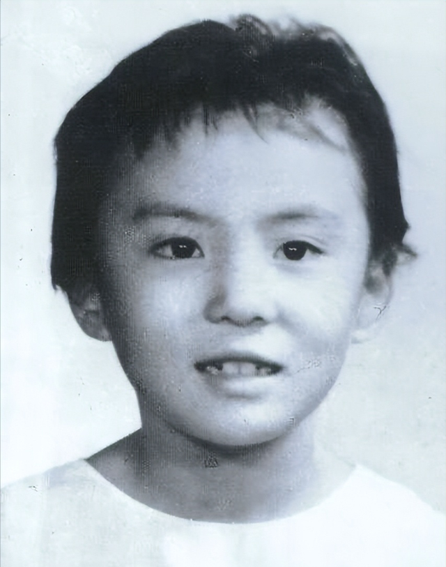 1989年,北大姐姐坠崖身亡,6年后清华妹妹中毒瘫痪,怎么回事?