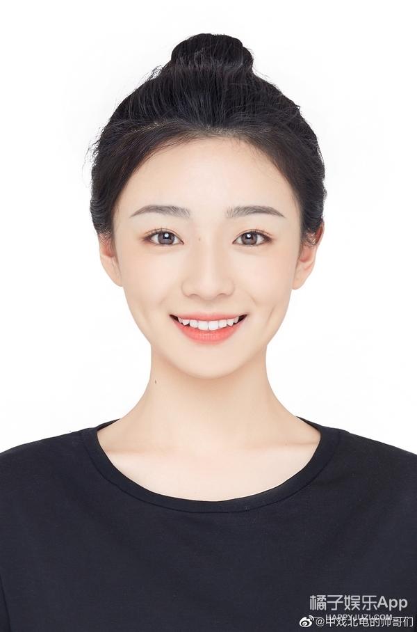 内娱学历内卷了？回顾历届明星高考成绩，张新成关晓彤被称真学霸