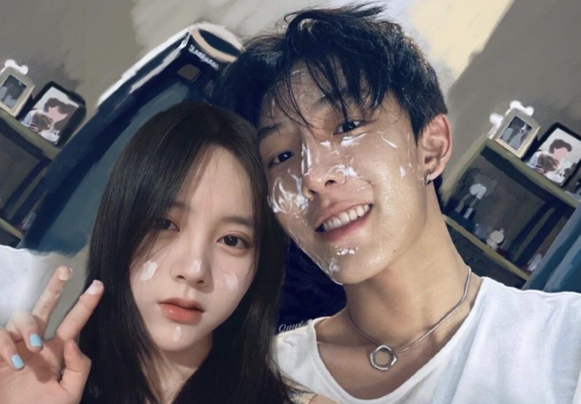 “牛排西施”小霸宠：与二辰炒CP，为了流量无下限，哥哥变老公？