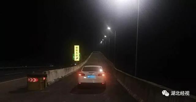 “我妈说我没结婚就是害了她！”26岁姑娘崩溃：不结婚就是错？