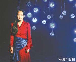 李炜铃(厦门姑娘李炜铃：中国第一位音乐剧声乐博士)