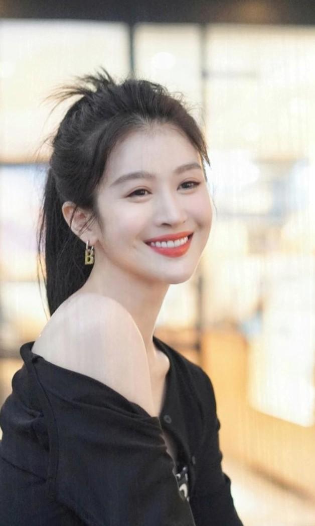 《我是刑警》6朵警花有3位身高170，满屏大长腿，个个身材高挑