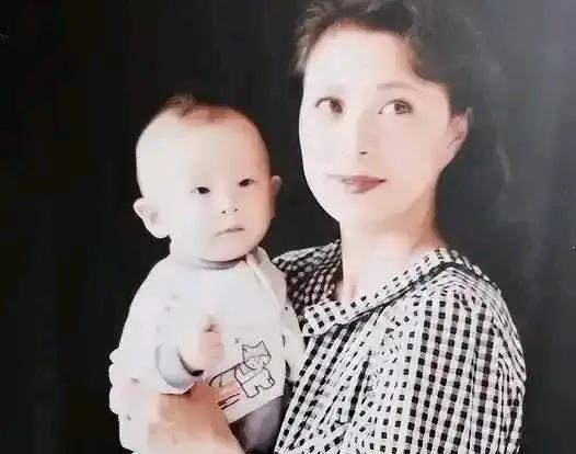 刘佳：嫁富商丈夫，婚后浪漫贴心，与儿子处成朋友