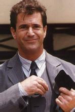 融合犯罪、惊悚、家庭情感元素的电影《赎金风暴》，值得一看