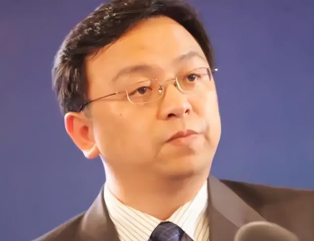 王传福：13岁丧父15岁丧母，嫂子卖嫁妆供上学，百亿身家不忘兄嫂