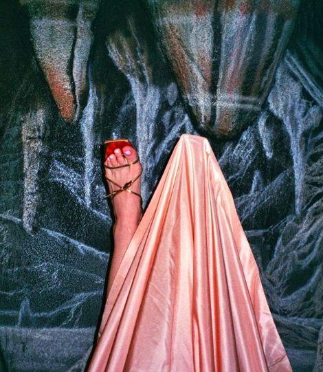 拖鞋要带点跟才好看