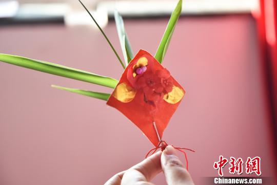 福州喜娘凌燕：文化跟上时代 传承才不断层