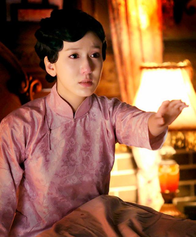 娄艺潇《爱情悠悠》10张民国旗袍造型，胡一菲秒变贵太太