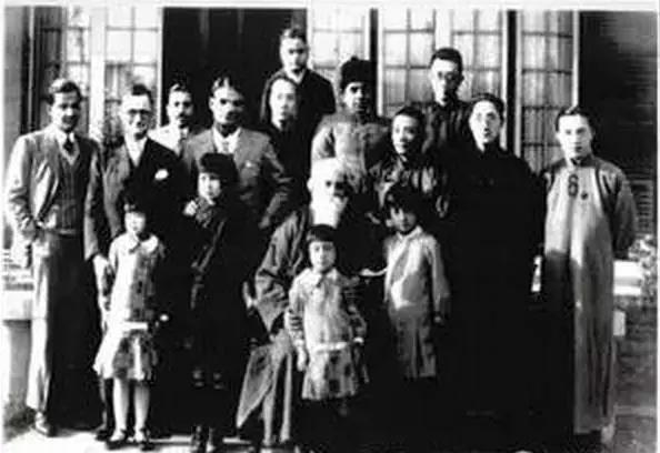 中国近代历史上著名的三段三角恋