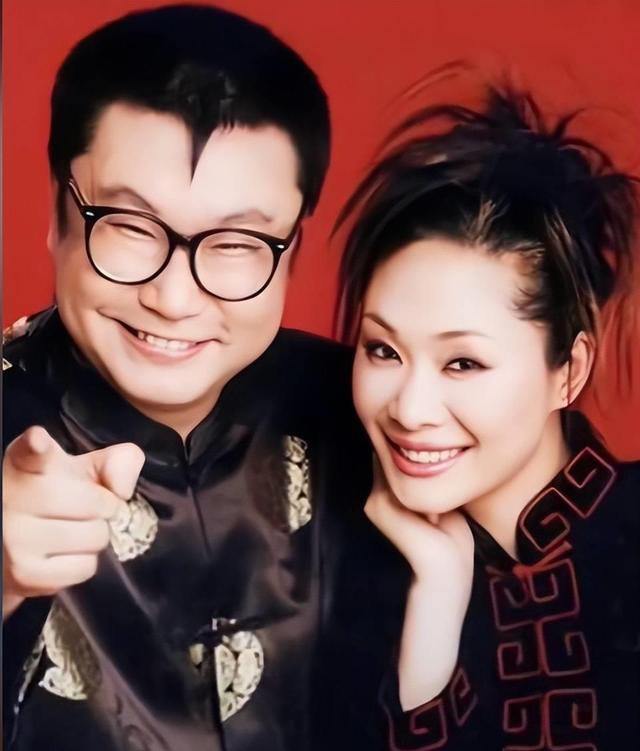 以为是夫妻实则只是搭档，如此默契难怪大众会有错觉