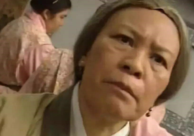 87岁无性无爱，为做慈善倾家荡产，明明长得丑却被称最美女神