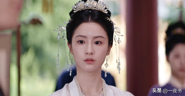 《大奉打更人》看懂许七安得一剑一龙一神，才知，他为何放弃皇位