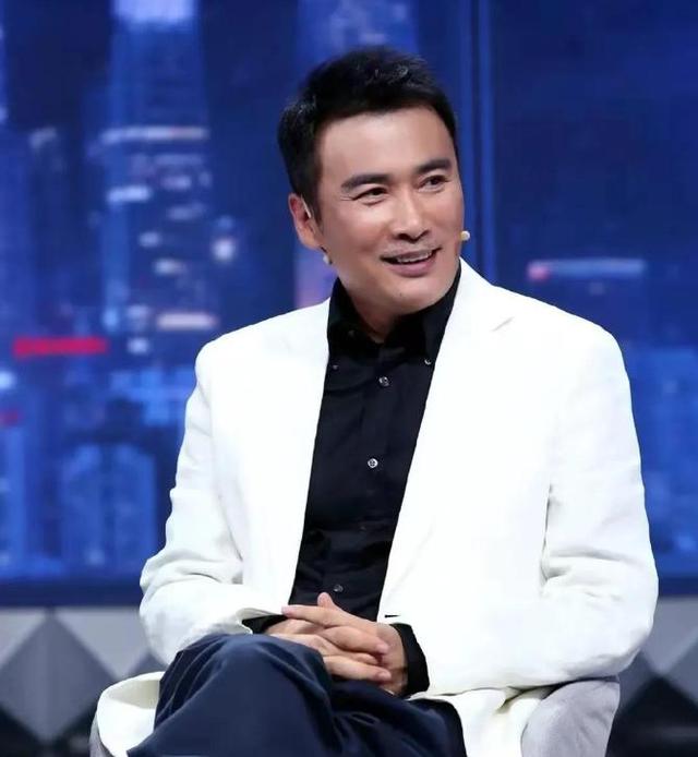 柳云龙妻子承认已离婚,公开婚变内情惹唏嘘,公司已转到杨健名下