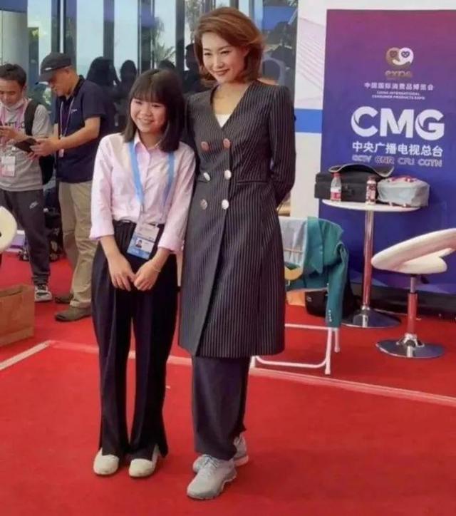 李梓萌父亲：女儿45岁身高175不婚不嫁，她的观念和我不一样