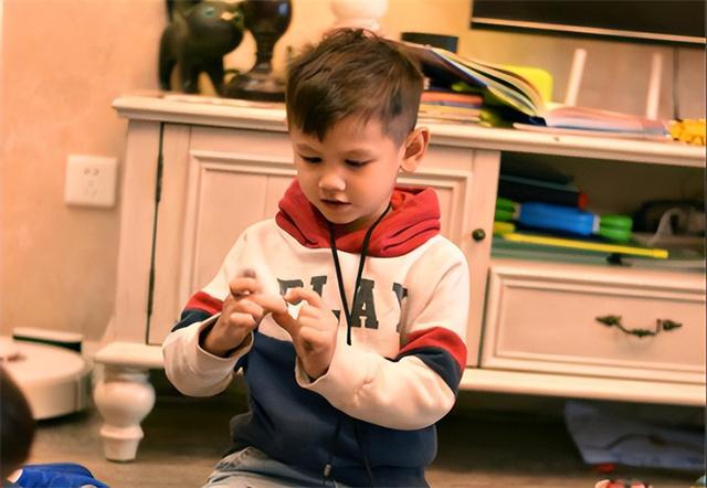 7年前，法国美女嫁给重庆小伙，如今幸福美满