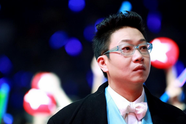 主持人林海：当红时从央视跳槽，两任妻子都是同行，如今生活幸福