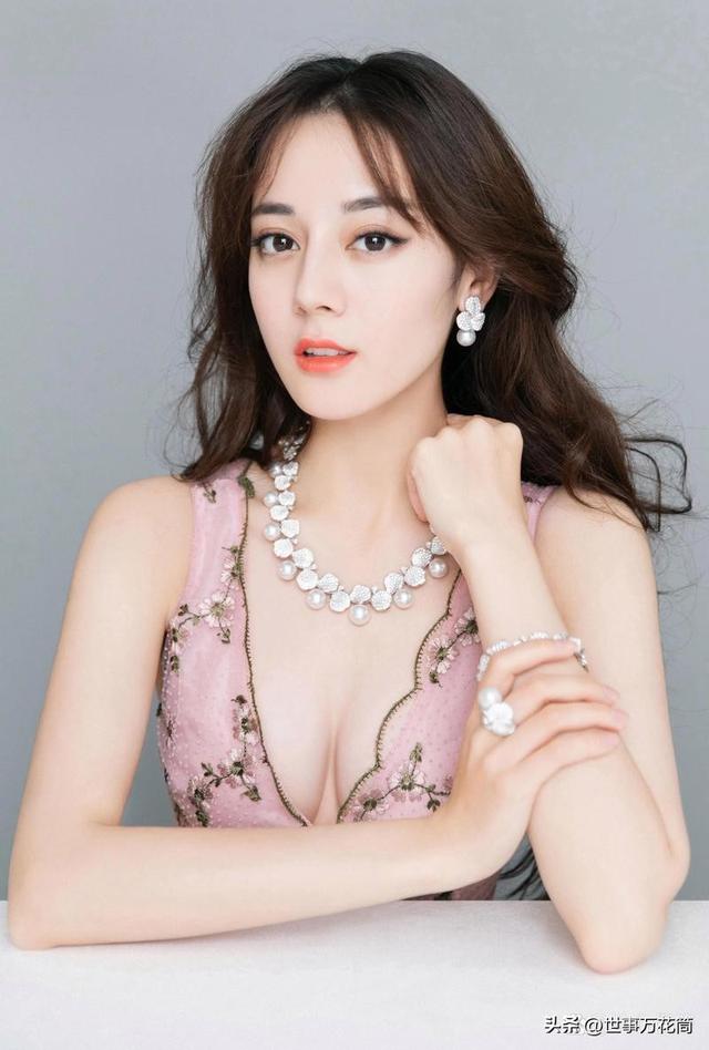 deepseek评出中国美女前10名，快看她们都是谁？