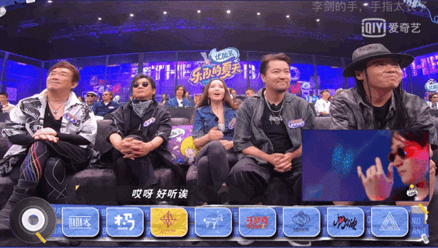 还记得《爱情买卖》的原唱慕容晓晓吗?她都结婚生子啦