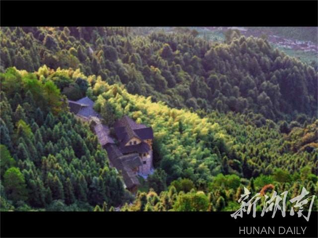 雪峰山脉，春意盎然，好看好吃更好玩！