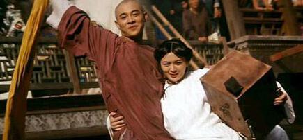 黄飞鸿战无不胜的主题曲，吃瓜群众听了都忍不住想为国家做贡献