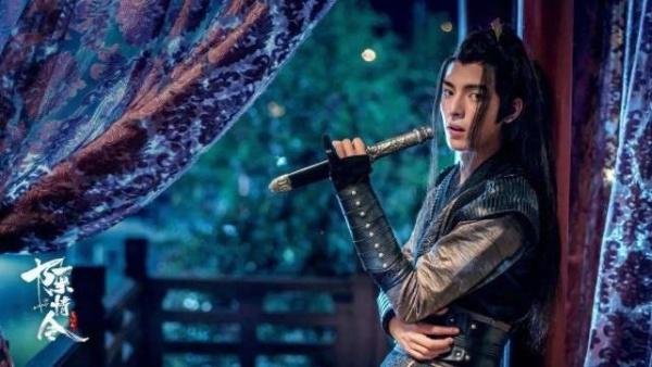 出演《沙海》没火，今在《陈情令》中饰演薛洋爆红，片约不断