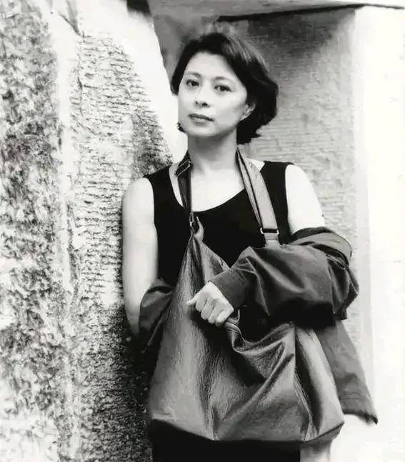 刘佳：嫁富商丈夫，婚后浪漫贴心，与儿子处成朋友